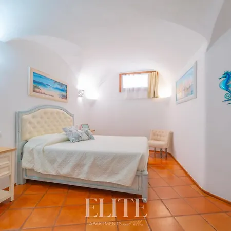 Aparthotel Elite Collection Emerald Aura